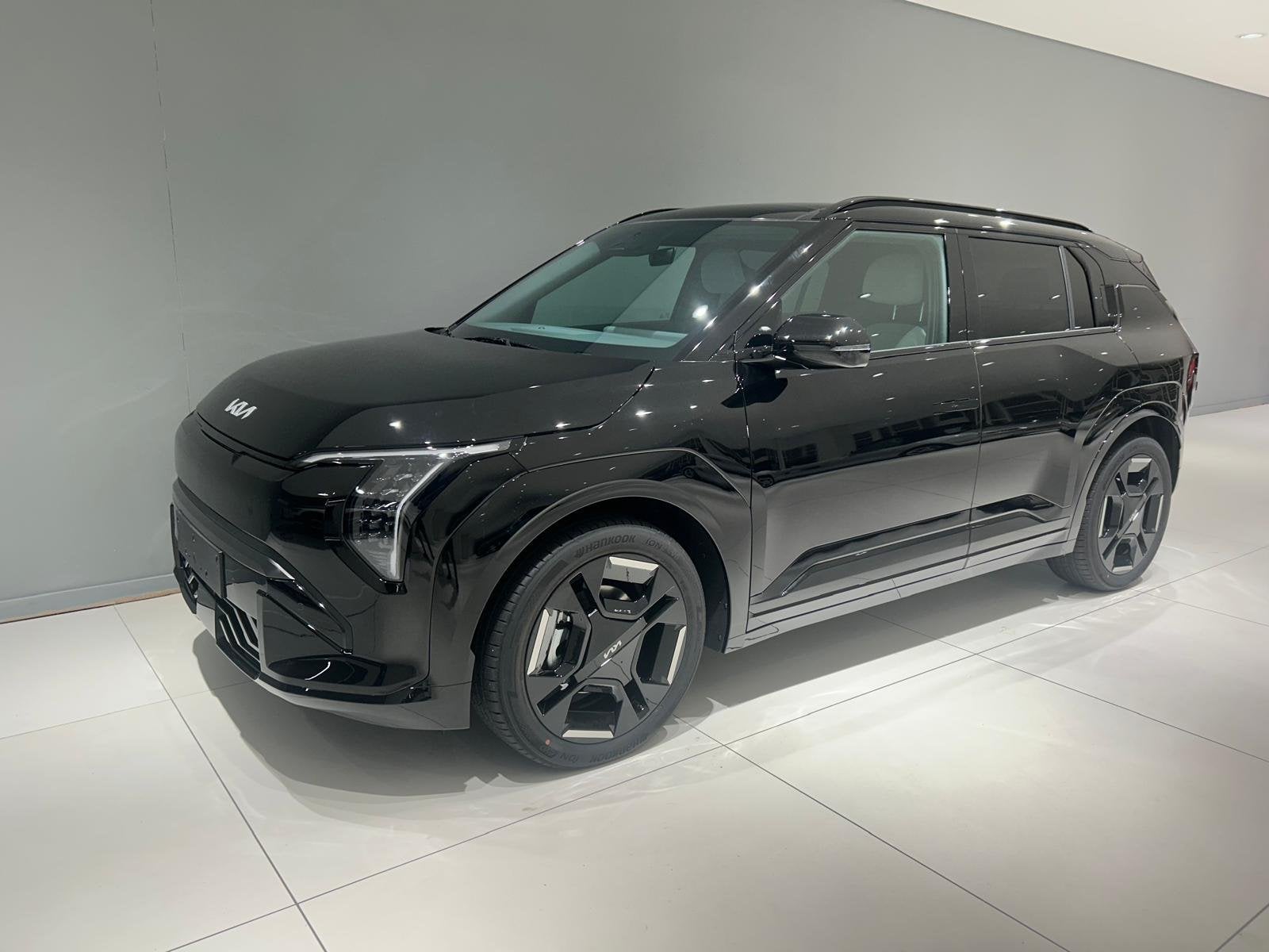 Kia Ev3 81,4 kWh 204pk GT-Line, Auto's, Automaat, EV3, Zwart, 1700 kg
