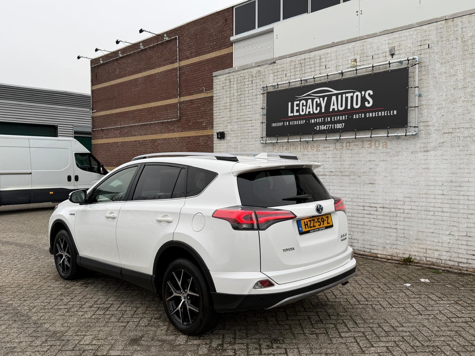 Toyota RAV4 2.5 Hybrid AWD Executive - BOMVOL OPTIES - INCL, Auto's, Automaat, Dealer onderhouden, Gebruikt, 1650 kg