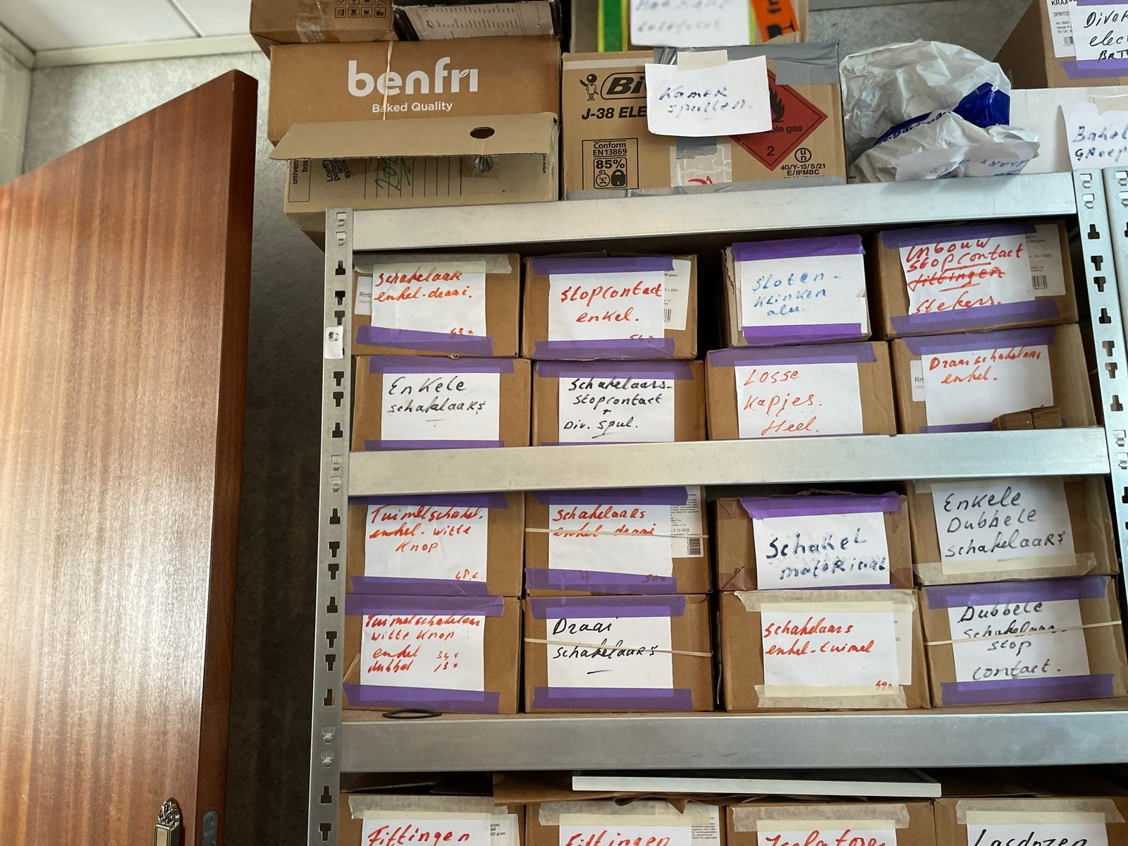 Schakelmateriaal bakeliet zwart, Ophalen, Huis en Inrichting
