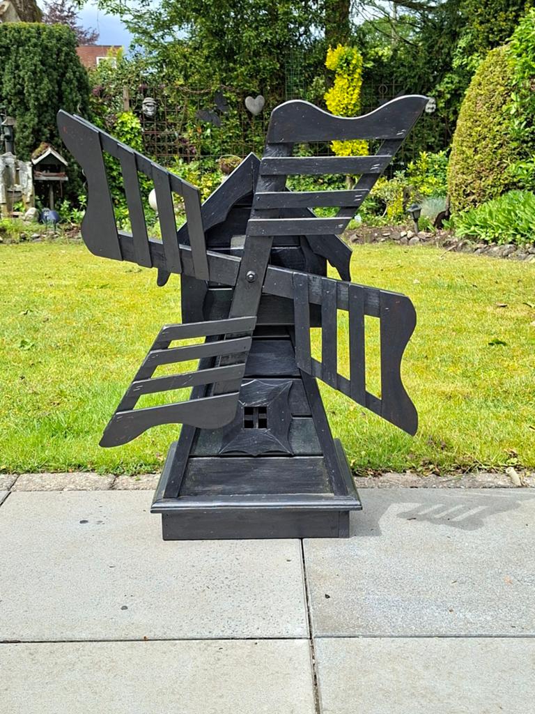 Wind molen metalec zwart. Ongeveer 80 cm hoog hout., Ophalen of Verzenden, Hout