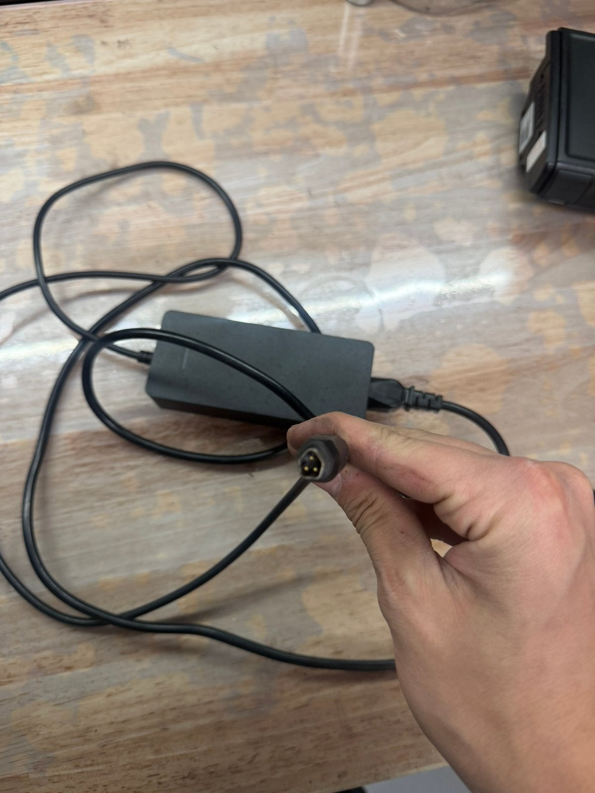 Batavus/sparta e-motion oplader, Zo goed als nieuw
