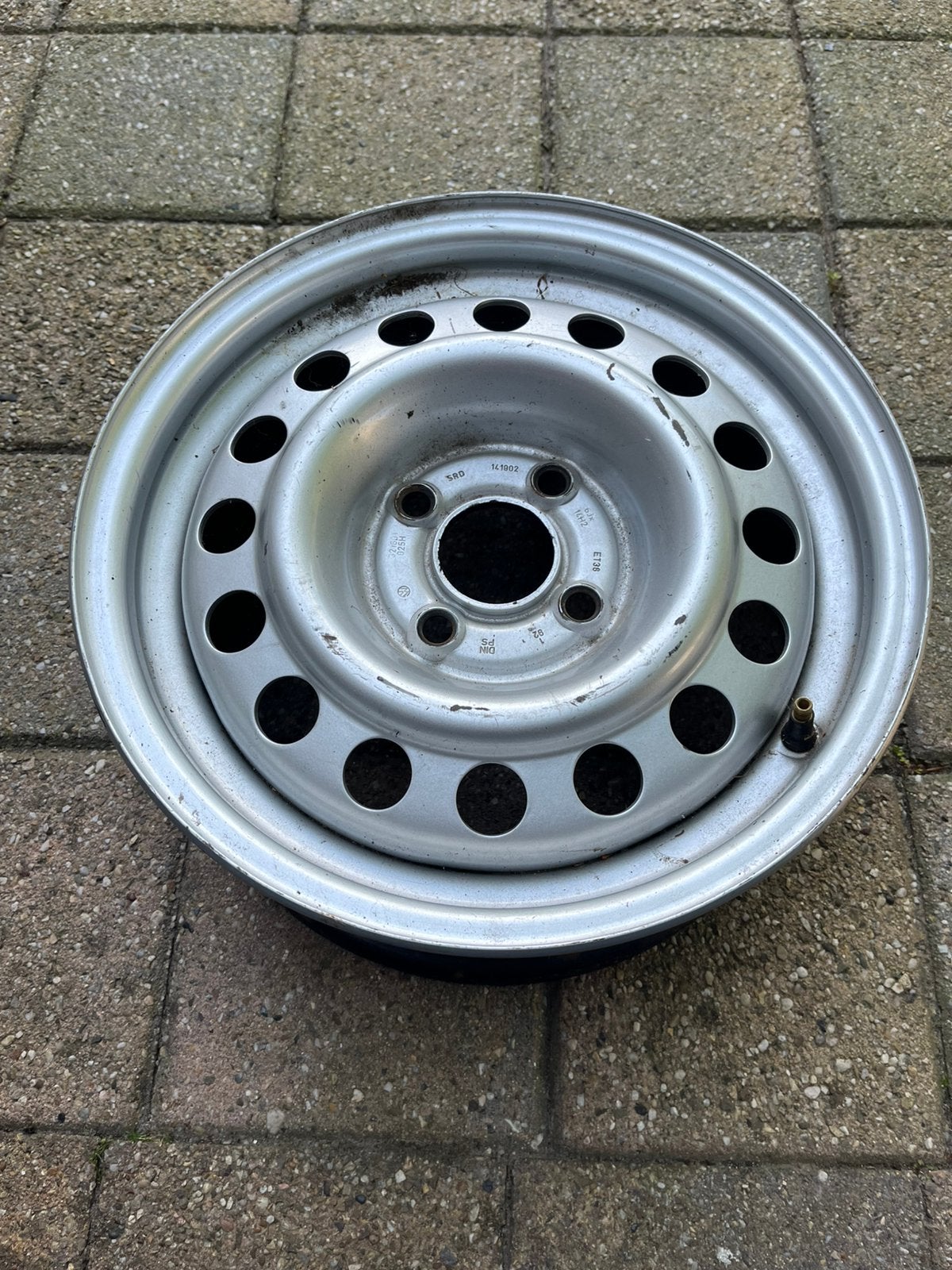 VW velg 14", Ophalen, Zo goed als nieuw