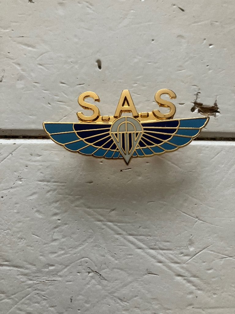 Speltje SAS Special Air Service, Verzamelen, Militaria | Algemeen, Ophalen of Verzenden, Luchtmacht, Engeland, Embleem of Badge