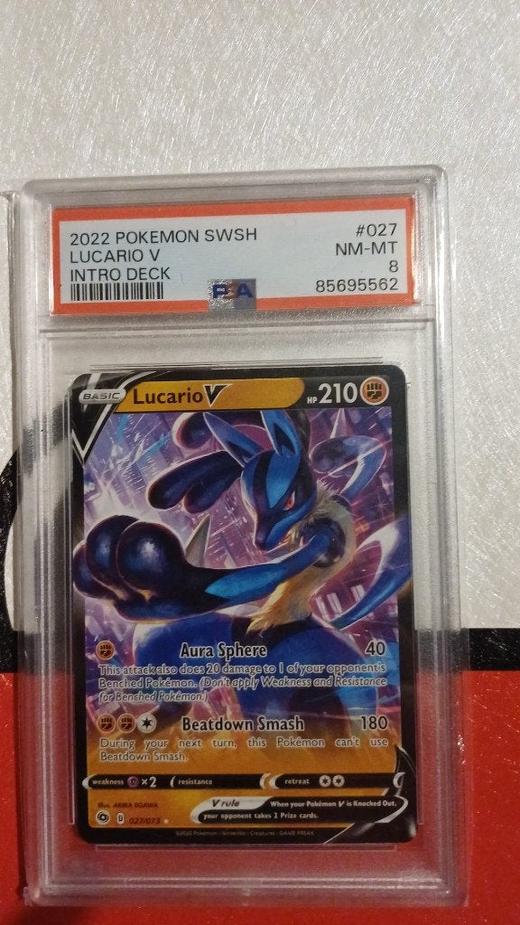 Lucario V #27  psa8, Ophalen of Verzenden
