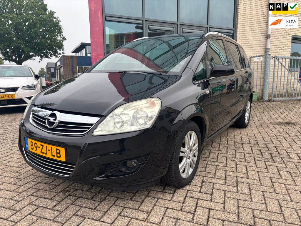 Opel Zafira 2.2 Cosmo 7 persoons, Auto's, Gebruikt, Zwart, 4 cilinders, 150 pk