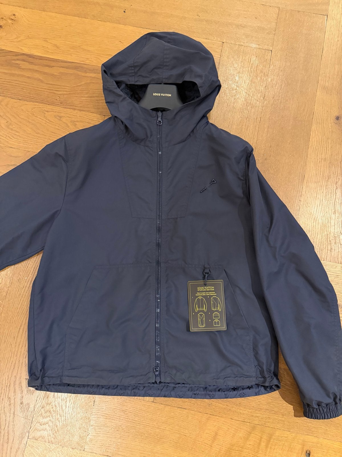 Louis Vuitton Monogram Reversible Windbreaker Maat 52, Ophalen of Verzenden, Zo goed als nieuw, Maat 52/54 (L), Blauw