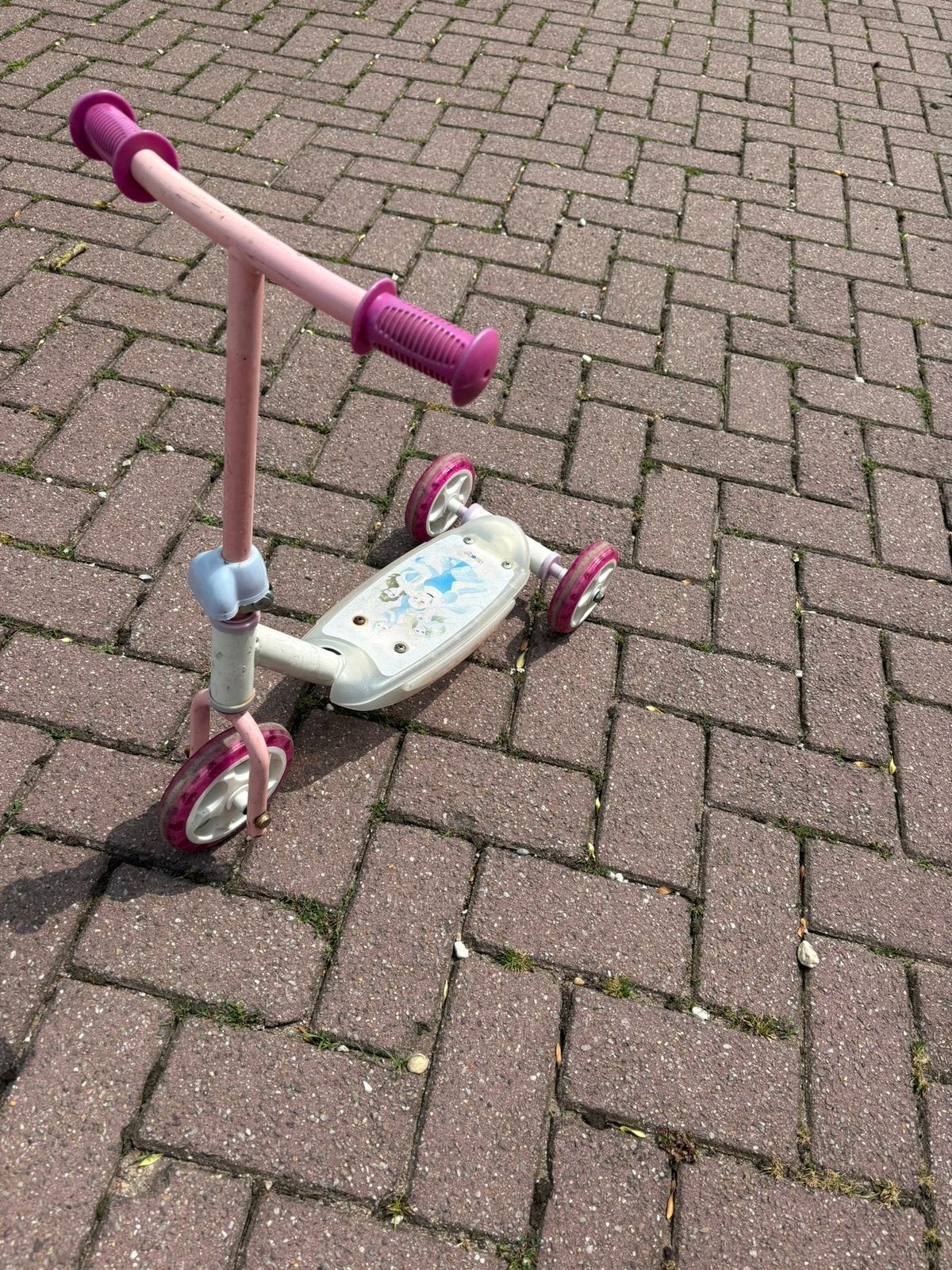 Prinsessenstep drie wielen klein formaat, Fietsen en Brommers, Ophalen, Zo goed als nieuw, Gewone step