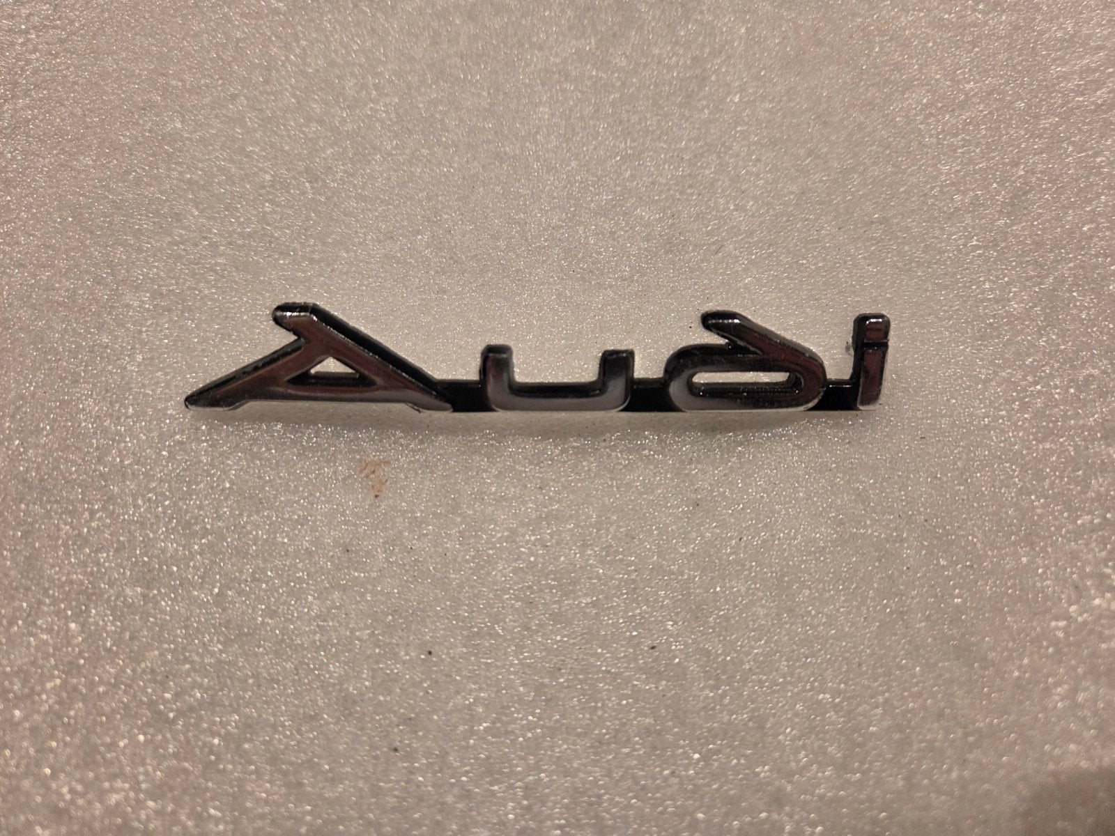 Audi metalen embleem, Ophalen of Verzenden, Transport