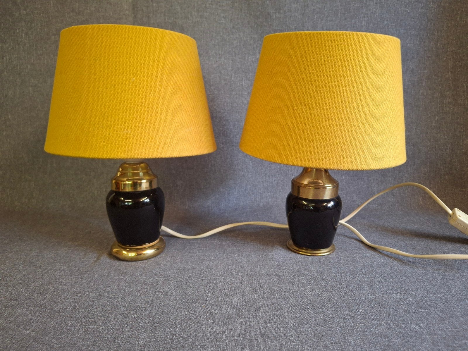 Set van 2 Vintage kleine Nachtlampjes Zwart en Goud, Huis en Inrichting, Lampen | Tafellampen, Sba@, Sba, Vintage, 1103bg