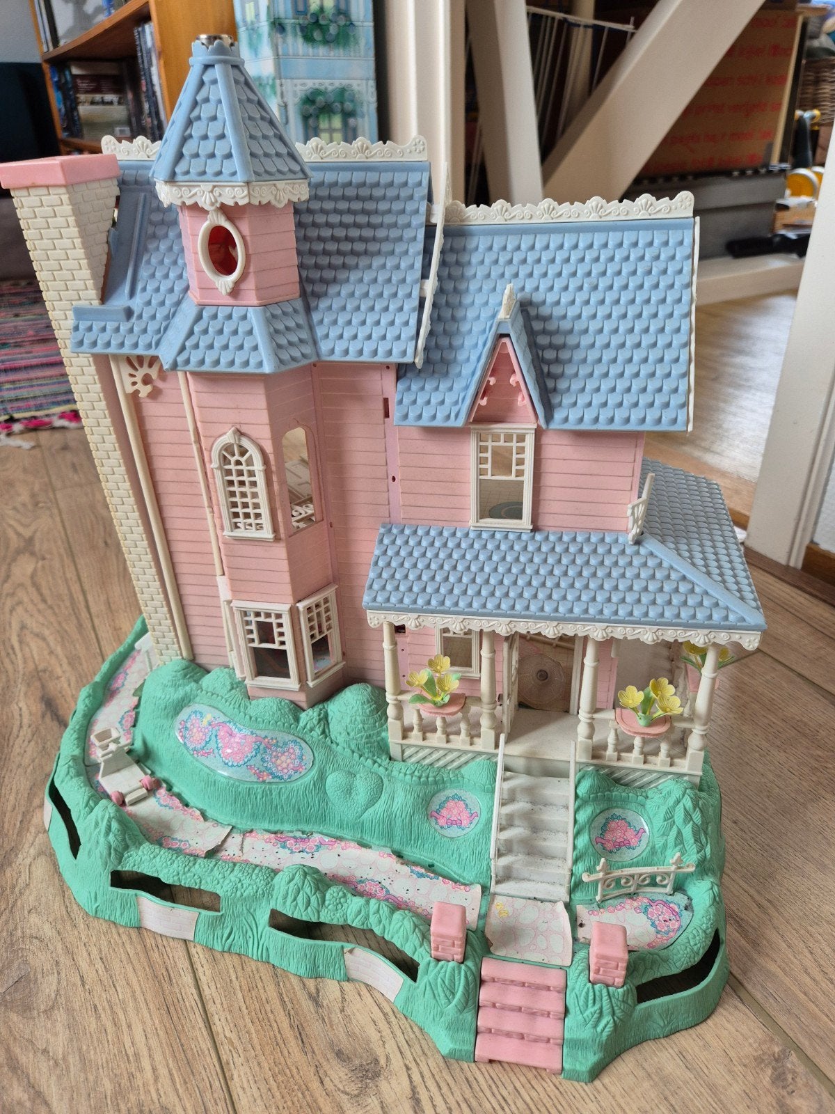 Vintage Poppenhuis (gratis), Ophalen, Gebruikt, Poppenhuis