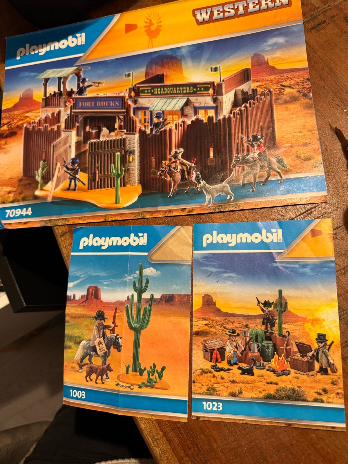 Playmobil Western Fort Rocks 70944 +extra sets 1023 & 1003, Ophalen, Zo goed als nieuw