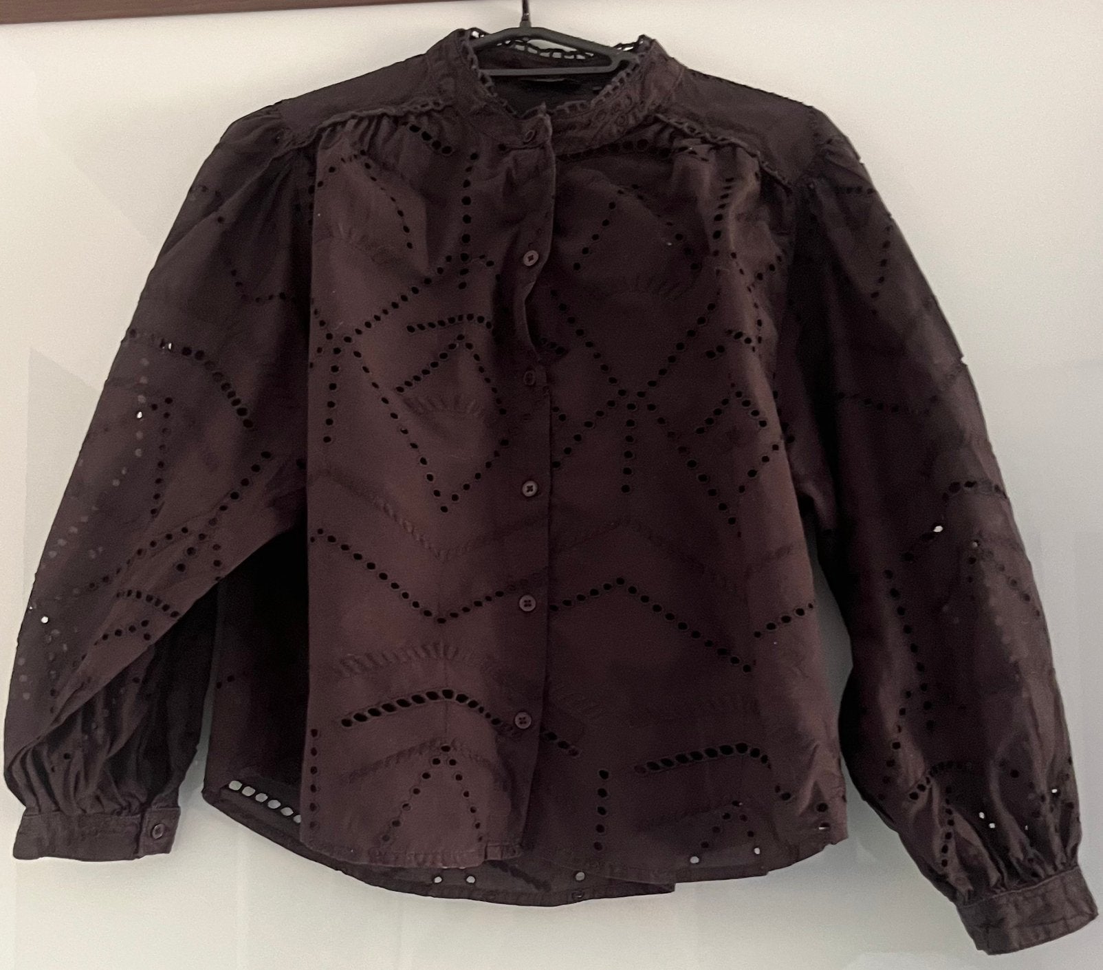 Zwarte blouse met opengewerkte details maat xs Seven sisters, Ophalen of Verzenden, Nieuw, Maat 34 (XS) of kleiner, Zwart
