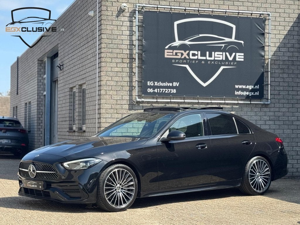 Mercedes-Benz C-klasse 180 AMG Line Pano/Ambiente/Camera, Auto's, Mercedes-Benz, Automaat, 4 cilinders, Zwart, Leder