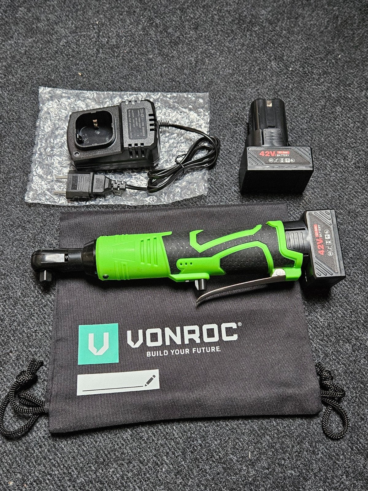 VONROC Accu Ratelsleutel Set 42V met 2 Accu's en Lader, Ophalen