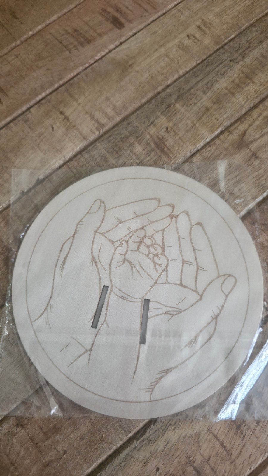 Houten Geboortebord met Handjes - Kraamcadeau, Ophalen of Verzenden, Nieuw, Kraamcadeau
