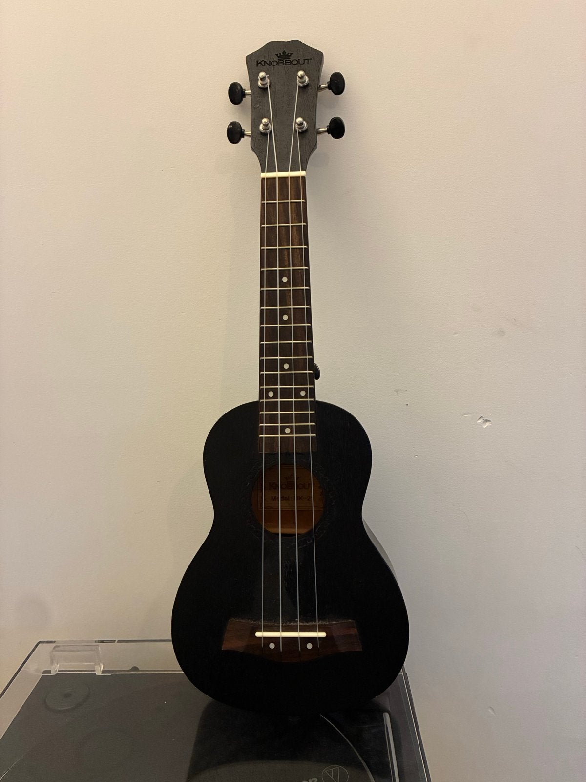 Knobbout ukelele met hoes - Zo goed als nieuw, Ophalen of Verzenden, Zo goed als nieuw, Overige typen, Met koffer