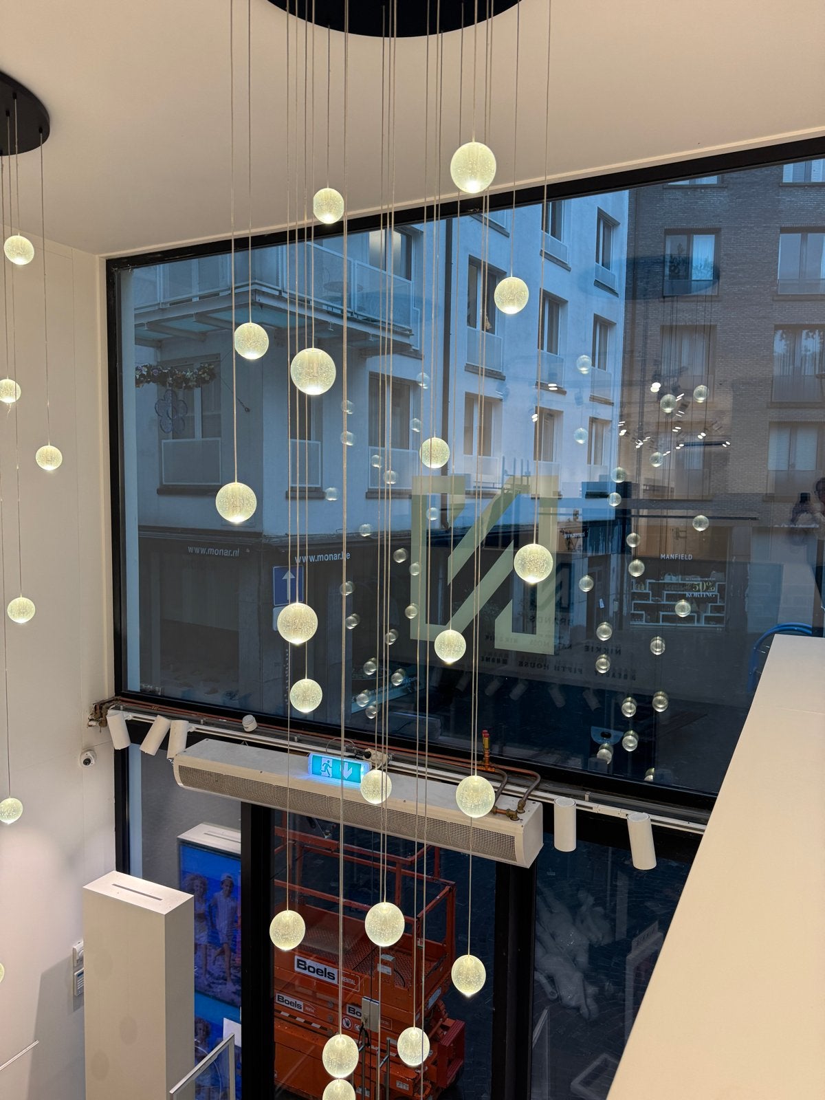 Stout Moderne hanglamp met meerdere bollen, Huis en Inrichting, Lampen | Hanglampen, Zo goed als nieuw, 75 cm of meer, Glas, Ophalen of Verzenden