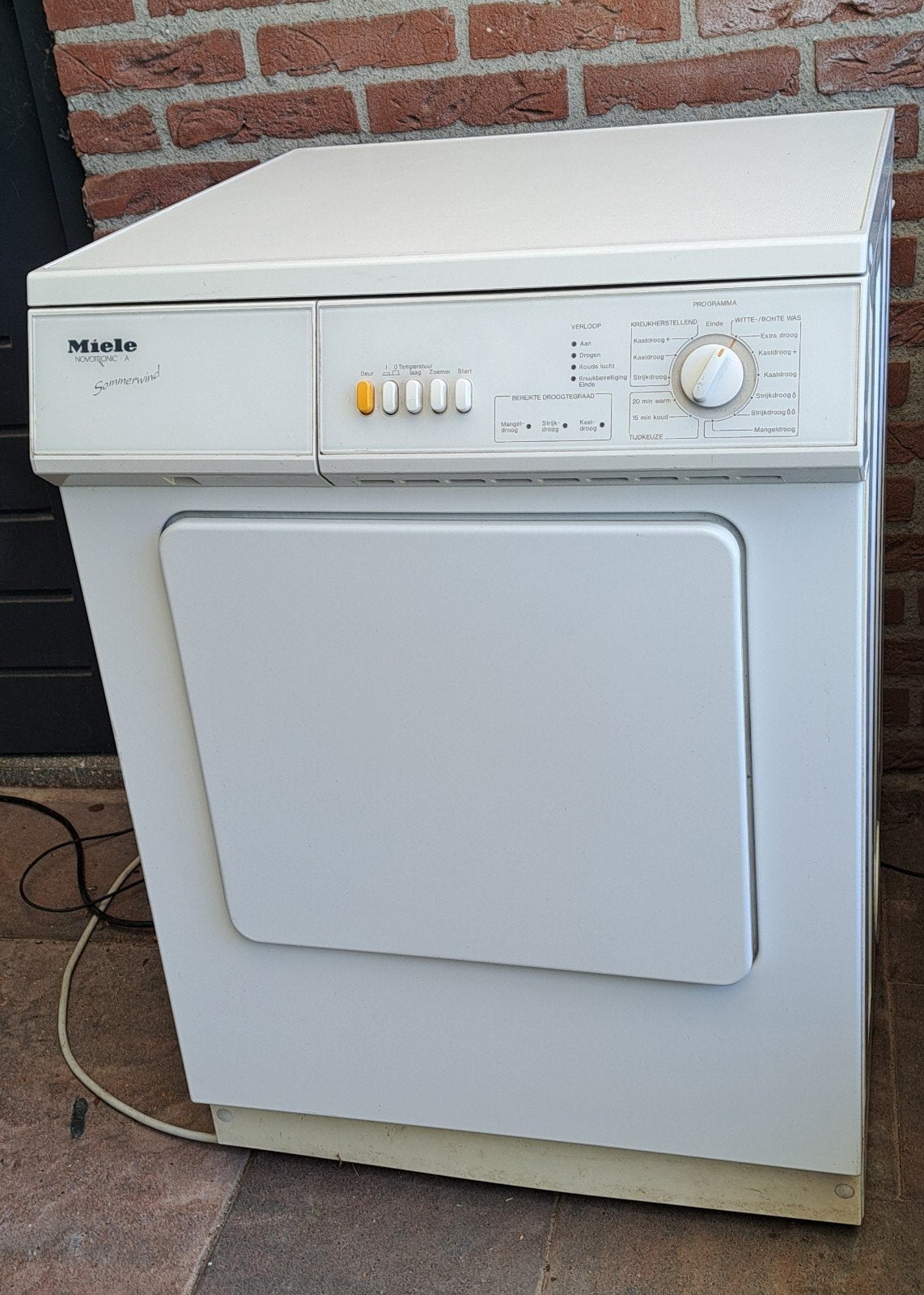 Miele luchtafvoer wasdroger, Ophalen, 6 tot 8 kg, Gebruikt, Luchtafvoer
