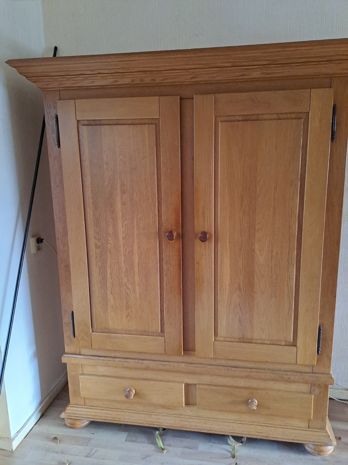 gratis af te halen broodkas5, Ophalen, 150 tot 200 cm, Eikenhout, Met lade(s)
