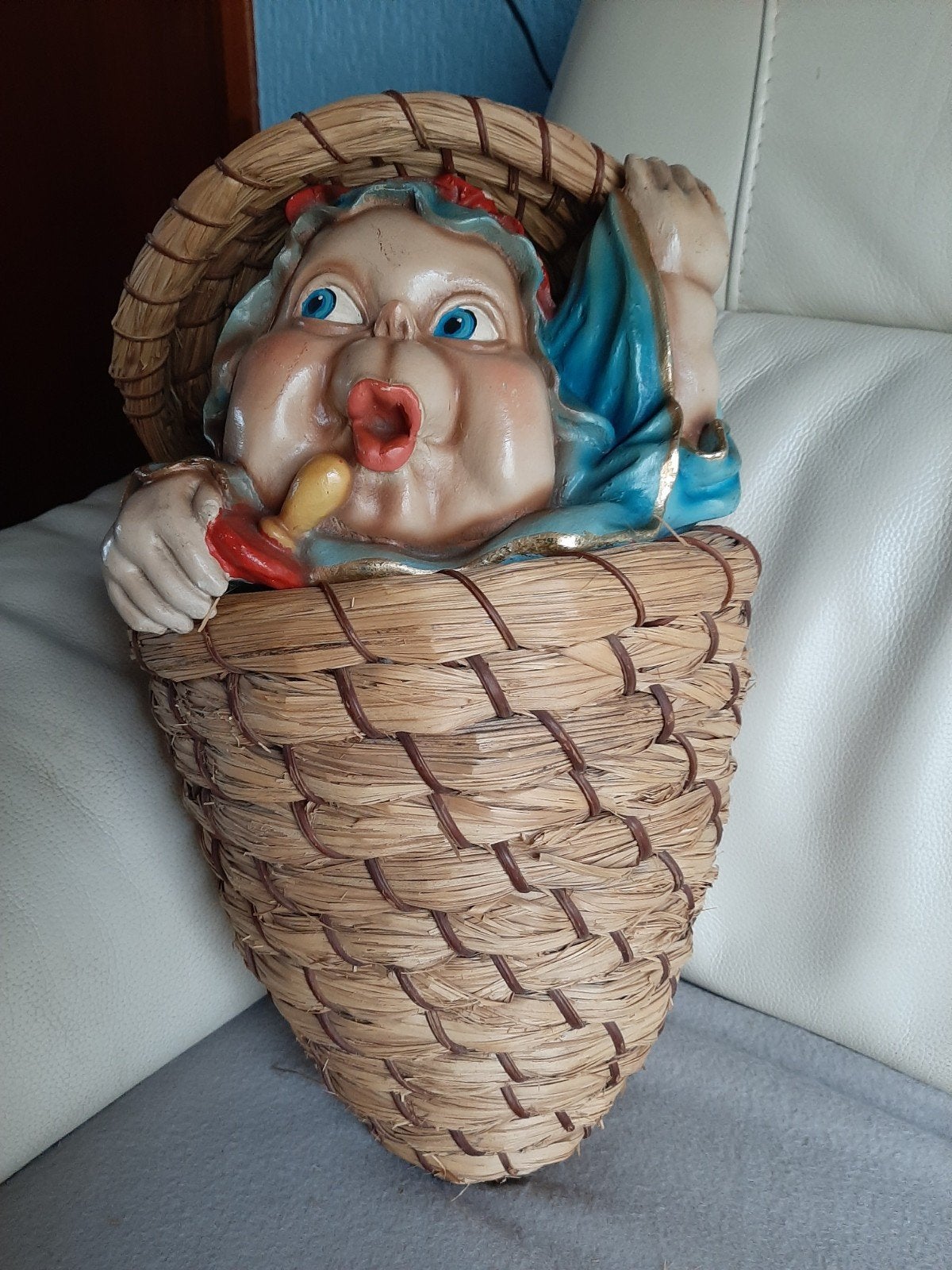 Efteling babylaaf in mand met deksel., Verzamelen, Efteling, Ophalen, Gebruikt, Beeldje of Poppetje