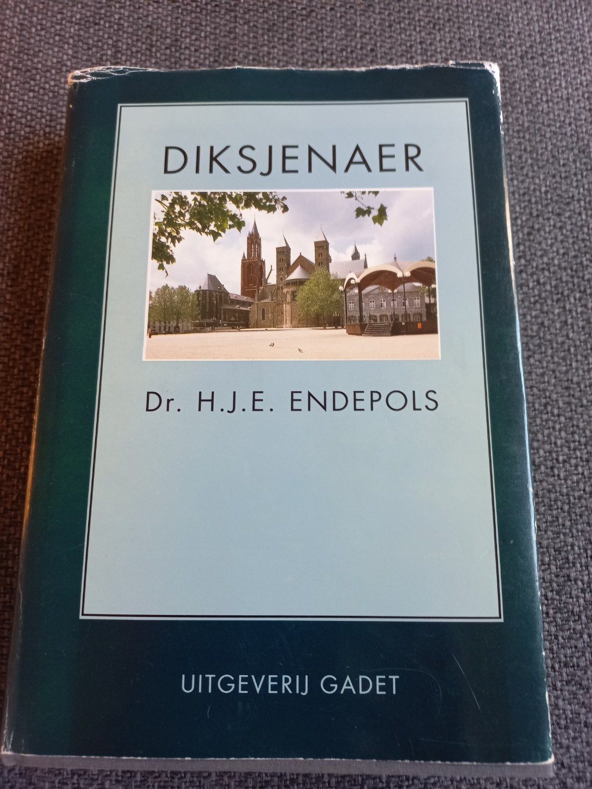 Woordenboek of Diksjenaer van 't Mestreechs, Boeken, Woordenboeken, Ophalen of Verzenden, Overige uitgevers