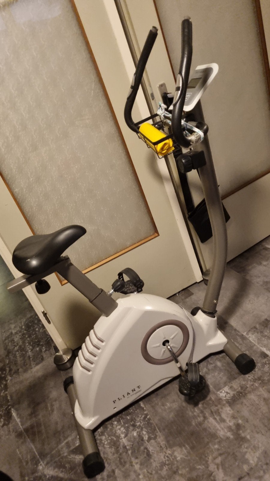 Hometrainer Pliant - Ideaal voor thuisworkouts, Ophalen, Gebruikt, Metaal, Benen