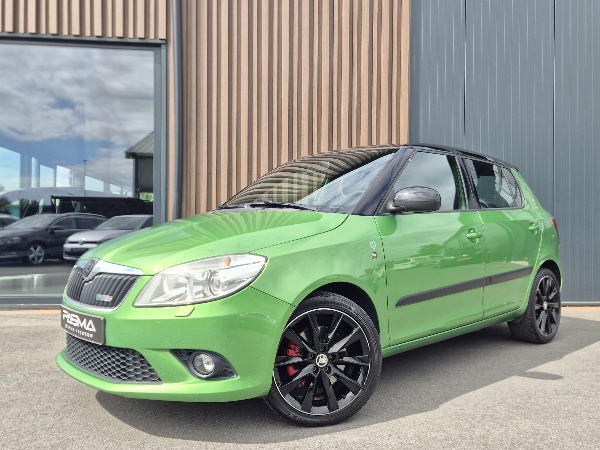 Skoda Fabia 1.4 TSI RS Automaat | Xenon | Cruise | Clima | S, Auto's, Skoda, Euro 5, Stof, Gebruikt, 4 cilinders