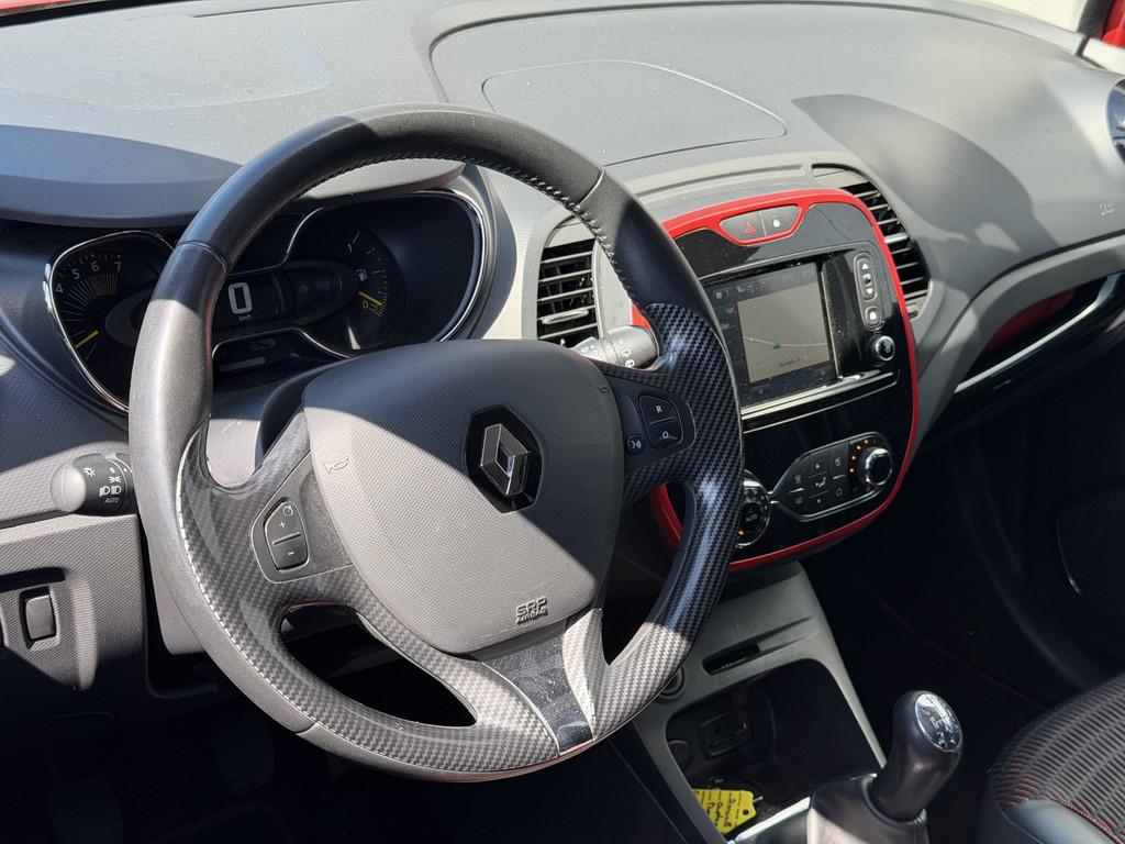 Renault Captur 0.9 TCe Helly Hansen | RIJKLAAR | Nette auto!, Voorwielaandrijving, Gebruikt, Zwart, Leder en Stof
