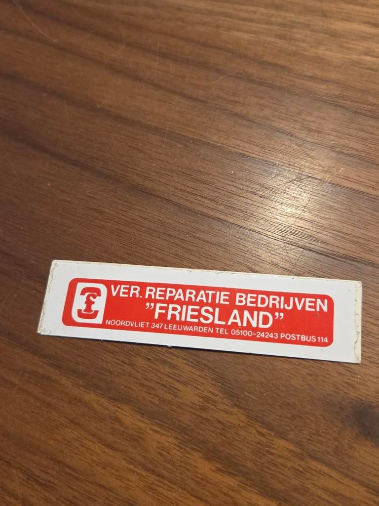 7123 Vintage Sticker "Ver. Reparatie Bedrijven Friesland", Ophalen of Verzenden