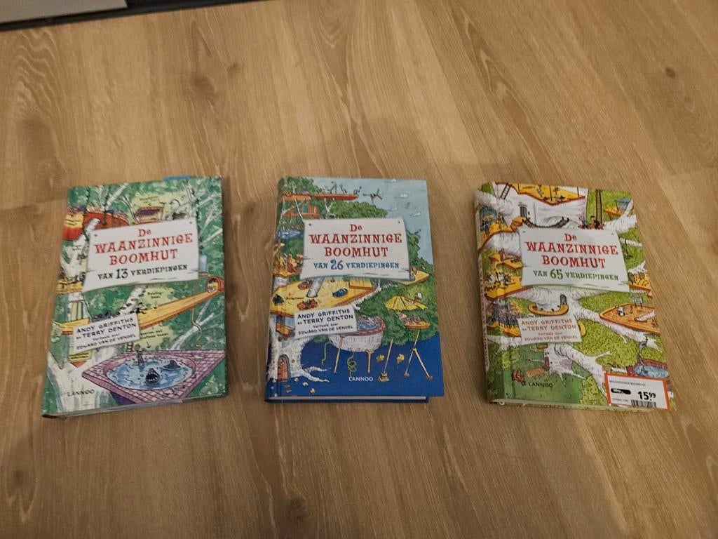 Waanzinnige Boomhut Serie - 3 Boeken, Ophalen of Verzenden, Gelezen, Andy Griffiths, Fictie algemeen
