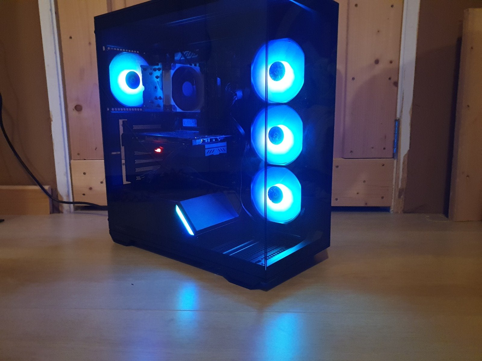 Mid range gaming pc, Computers en Software, 256 GB, Virtual Reality, Ophalen of Verzenden, Zo goed als nieuw