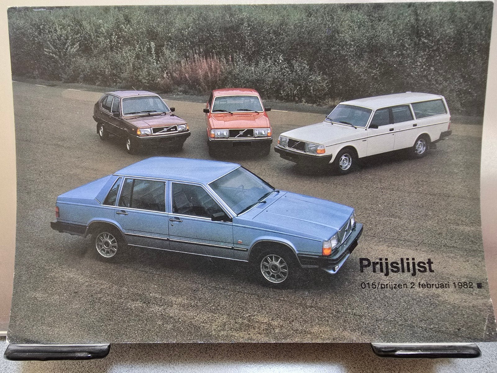 Volvo Prijslijst 1982 - Klassieke Auto Documentatie, Ophalen of Verzenden, Gelezen, Volvo, Volvo Nederland Personenauto B.V.