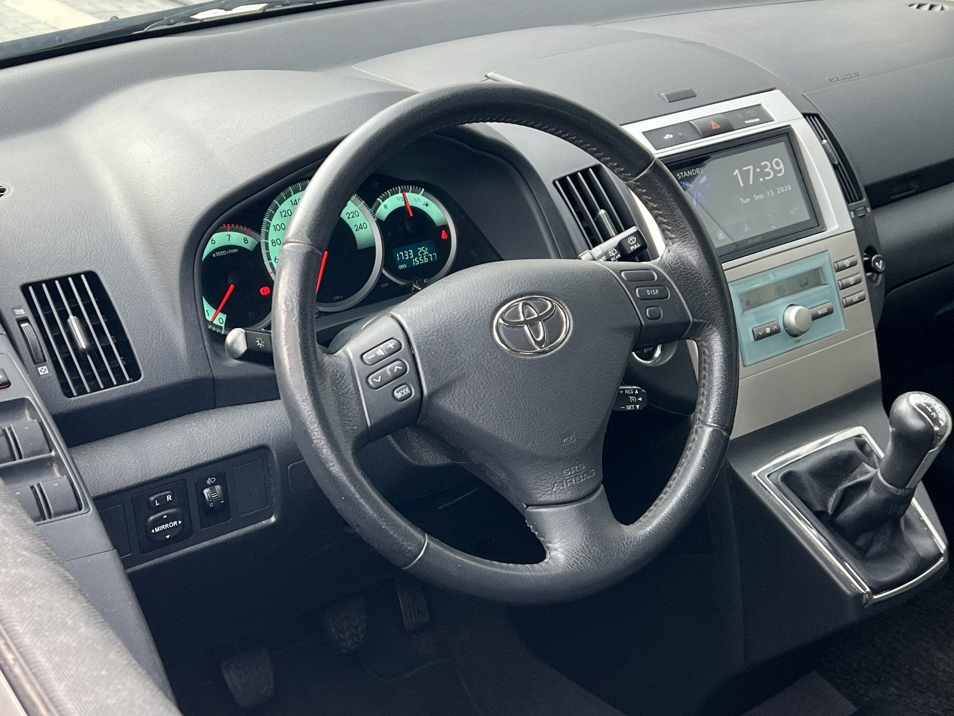 Toyota Verso 1.8 VVT-i Terra 7p. | Trekhaak | RIJKLAAR, Auto's, Gebruikt, Zwart, 7 stoelen, Bedrijf