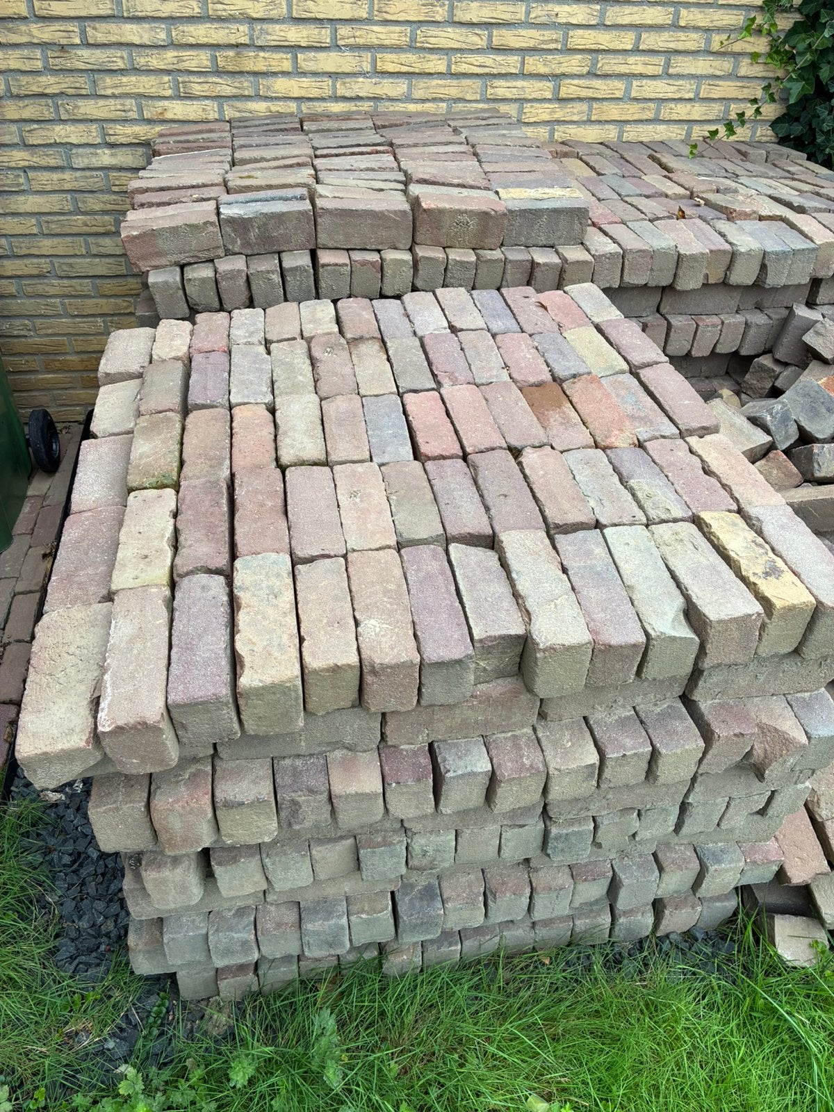 Oud gebakken klinkers dikformaat, Tuin en Terras, Ophalen, Gebruikt, 10 m² of meer, Klinkers