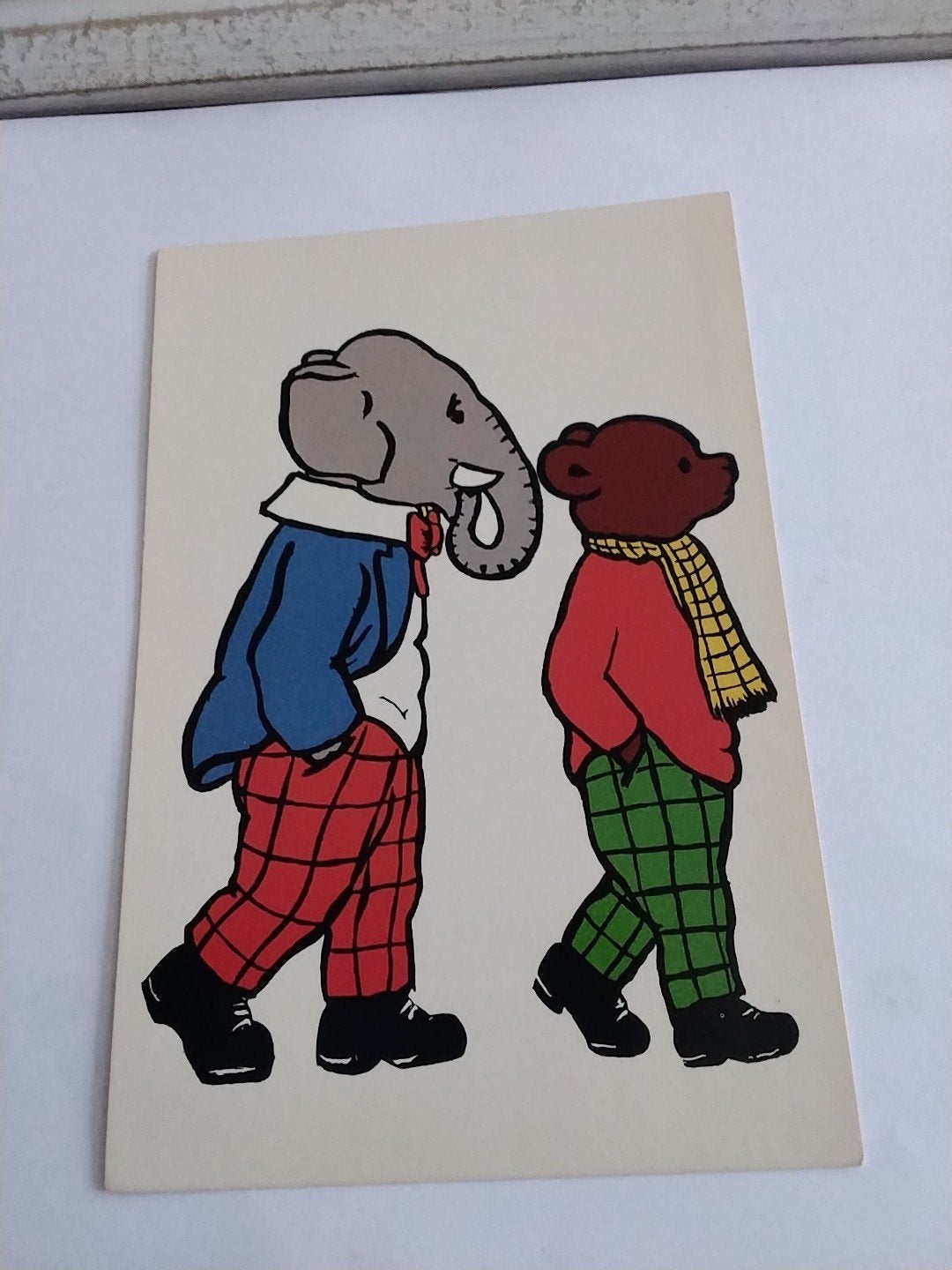 Vintage Bruintje Beer Ansichtkaart - Olifant en Beer, Verzamelen, Ophalen of Verzenden, 1940 tot 1960, Ongelopen