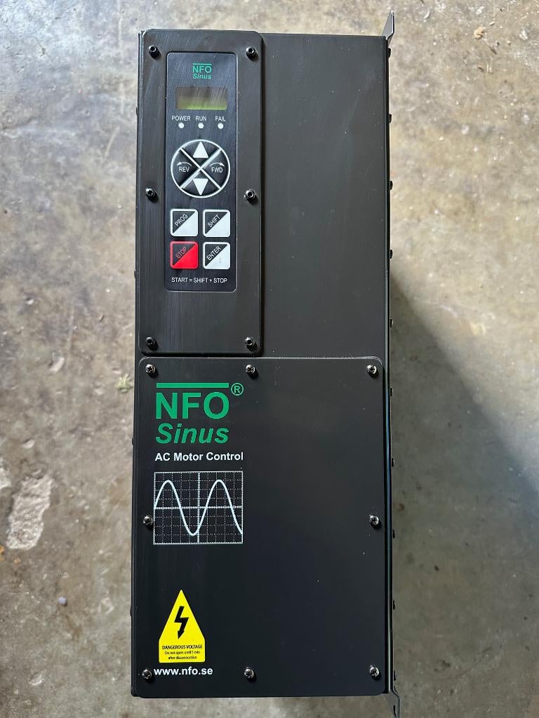 Frequentie regelaars, Hobby en Vrije tijd, Elektronica-componenten, Zo goed als nieuw, Ophalen