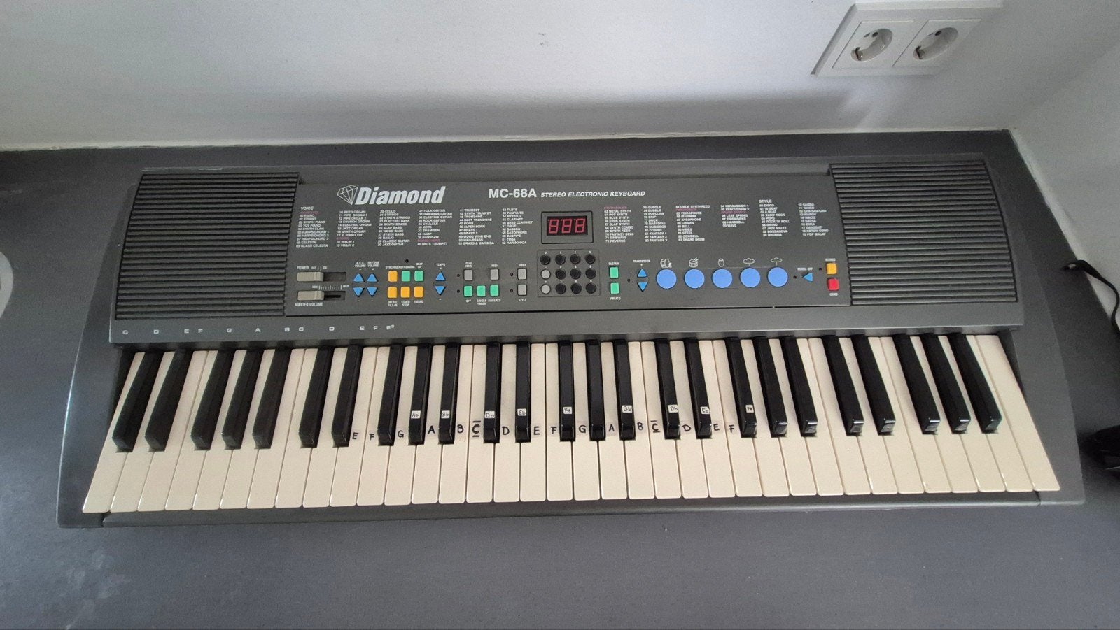 Diamond MC-68A Keyboard met MIDI en boeken, Ophalen of Verzenden