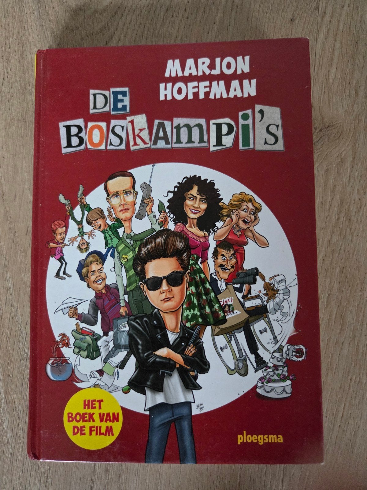 De Boskampi's - Marjon Hoffman (Bekroond met Stiletto d'Oro), Boeken, Ophalen of Verzenden, Gelezen, Marjon Hoffman, Fictie