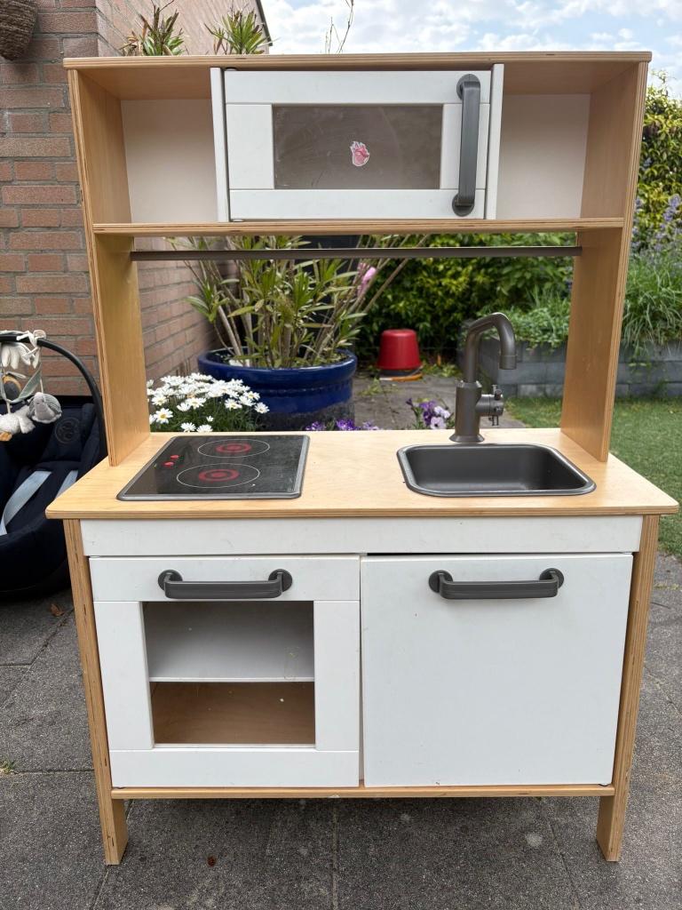 IKEA speelkeukentje, Kinderen en Baby's, Speelgoed | Speelkeukens, Ophalen, Gebruikt, Hout, Speelkeuken