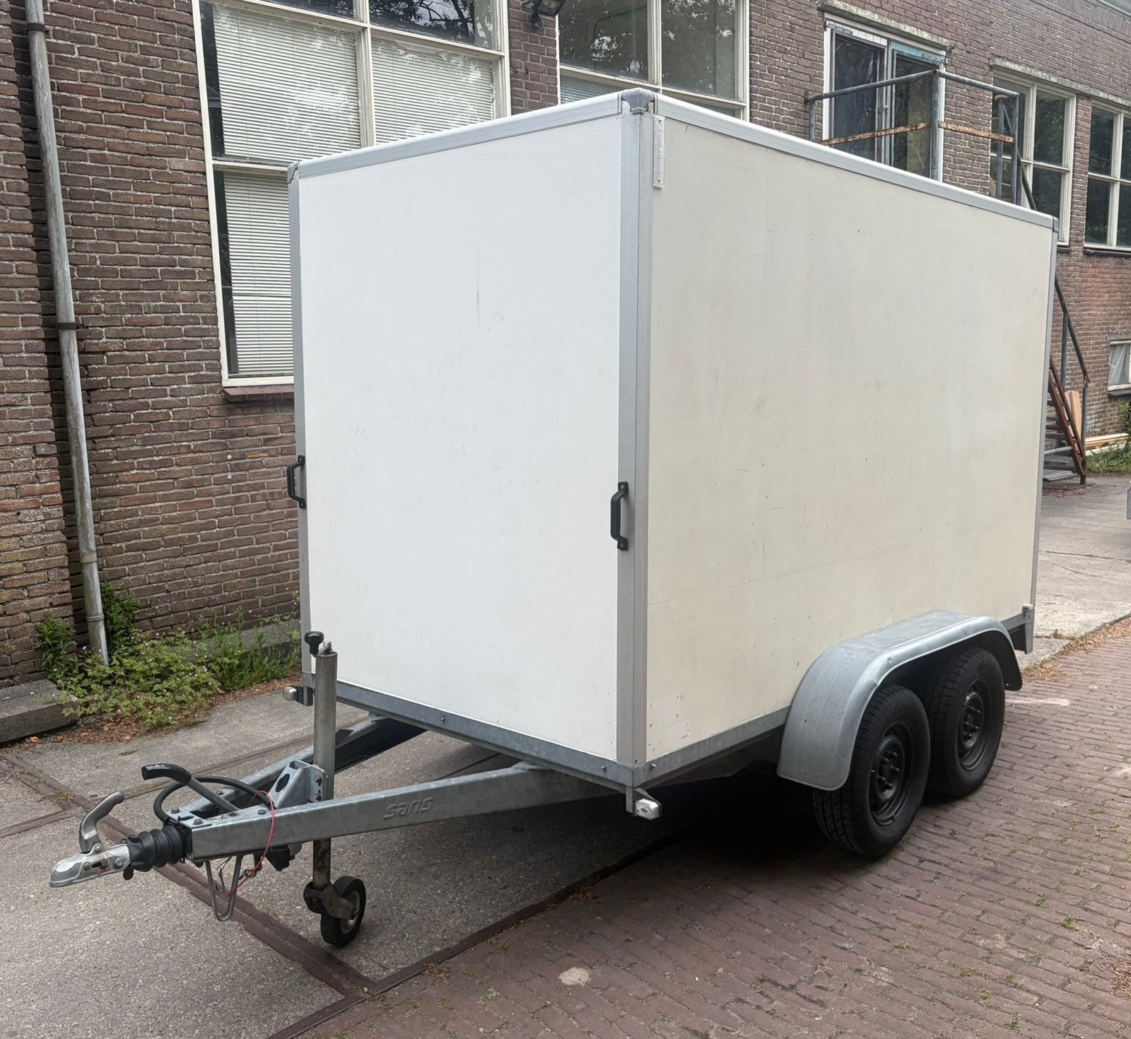 Saris gesloten aanhanger 300x150x180 2000kg geremd, Auto diversen, Ophalen, Gebruikt