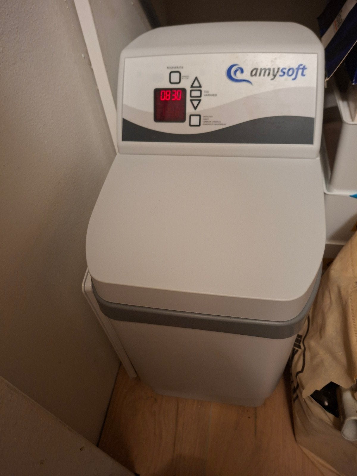 Amysoft ASC-90 waterontharder (2023) - profi onderhouden, Ophalen, Zo goed als nieuw, Waterontharder met zout