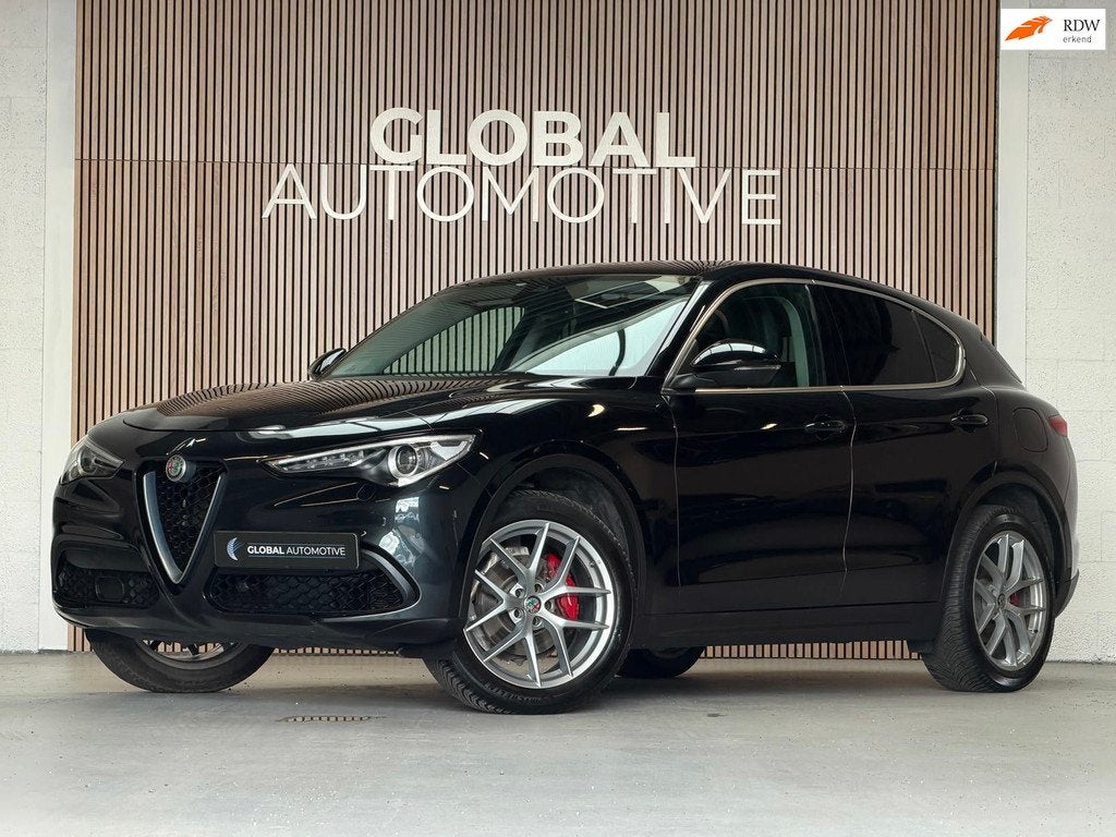 Alfa Romeo Stelvio 2.0 T AWD Super - FIRST EDITION - 280 PK, Automaat, Zwart, 4 cilinders, Zwart