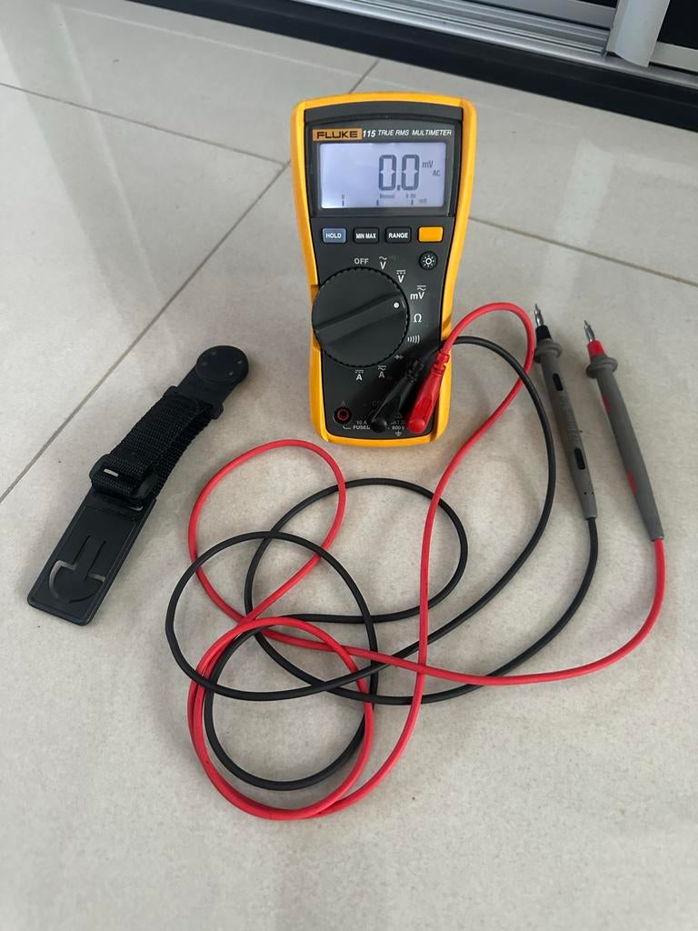 Fluke 115 True RMS Multimeter, Doe-het-zelf en Verbouw, Elektra en Kabels, Zo goed als nieuw, Overige typen, Ophalen of Verzenden