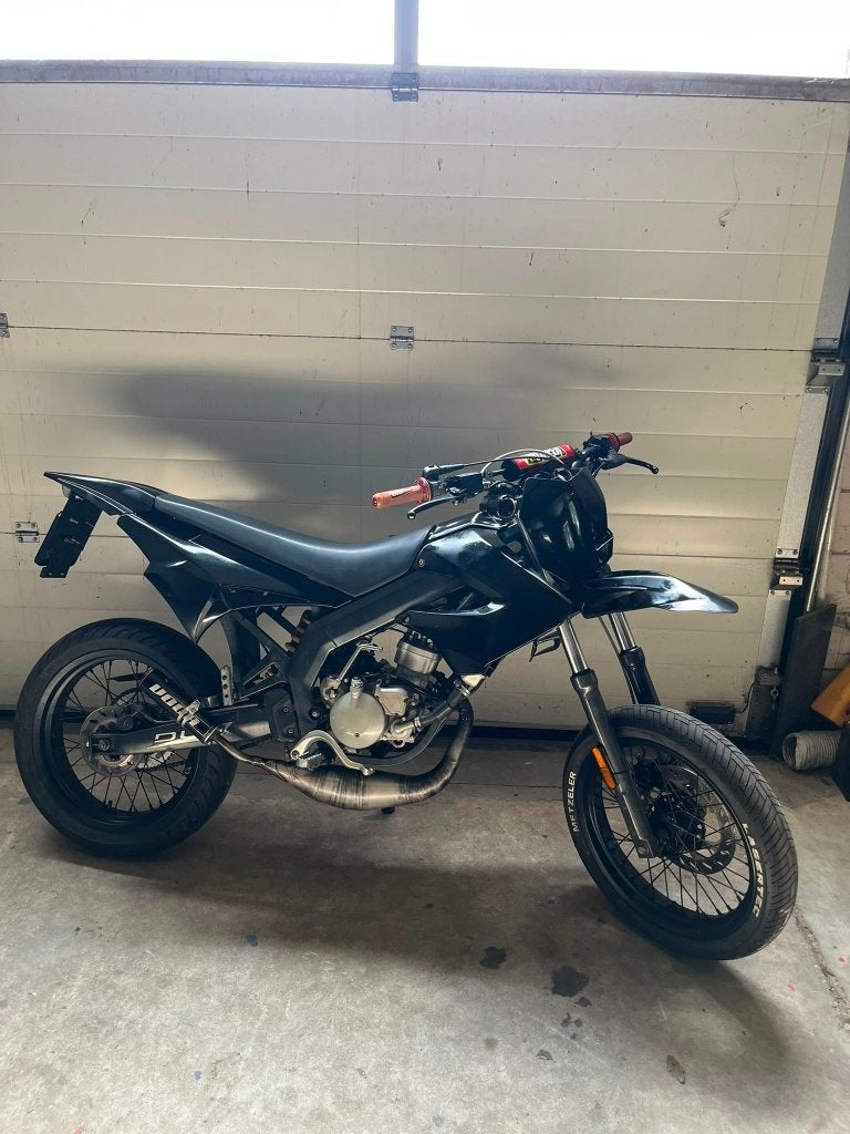 Derbi senda xtreme 80cc, Ophalen, 6 versnellingen, 80 cc