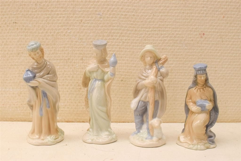 11 stuks Vintage porseleinen kerststal figuren 48320, Ophalen of Verzenden, Gebruikt