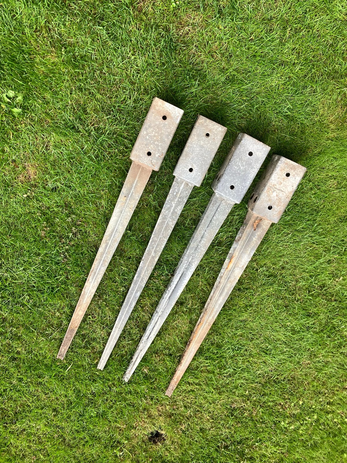 4x Verzinkte metalen paalhouders 7x7cm, Ophalen, Gebruikt, IJzer, Overige typen