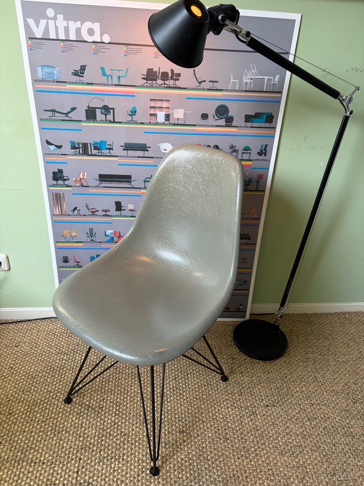 Vitra Eames Fiberglass stoel - Raw Umber - Nieuwe hoogte, Vitra, Kunststof, Overige kleuren, Ophalen of Verzenden