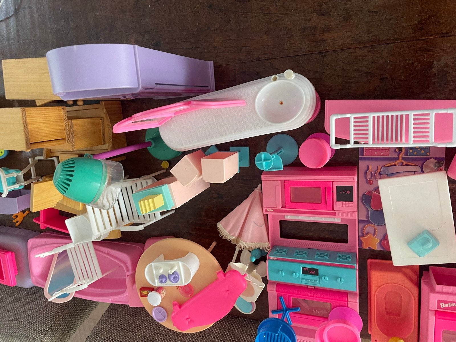 Barbie paard met koets en complete woninginrichting, Ophalen, Gebruikt, Meisje