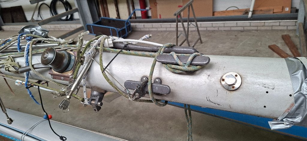 Aluminium mast, Ophalen, Gebruikt, Tuigage en Masten, Zeilboot