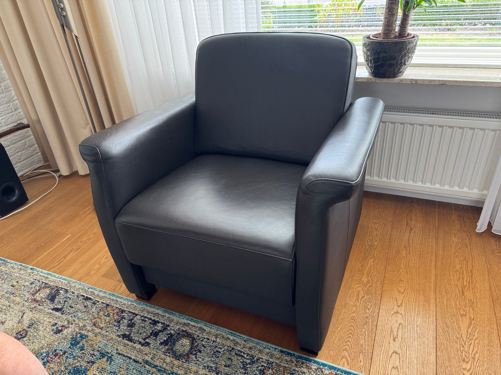 Leren bank en fauteuil set - bijna Gratis Zo goed als nieuw, Ophalen, Zo goed als nieuw, Leer, 75 tot 100 cm